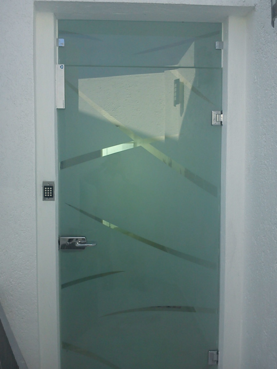 Puerta en Vidrio Samblasting